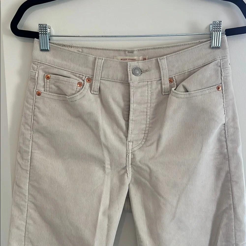Levi's Women's Straight Leg Jeans - Light Tan - Picture 2 of 5
